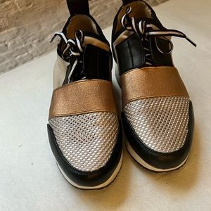 Steve Madden Sneakers